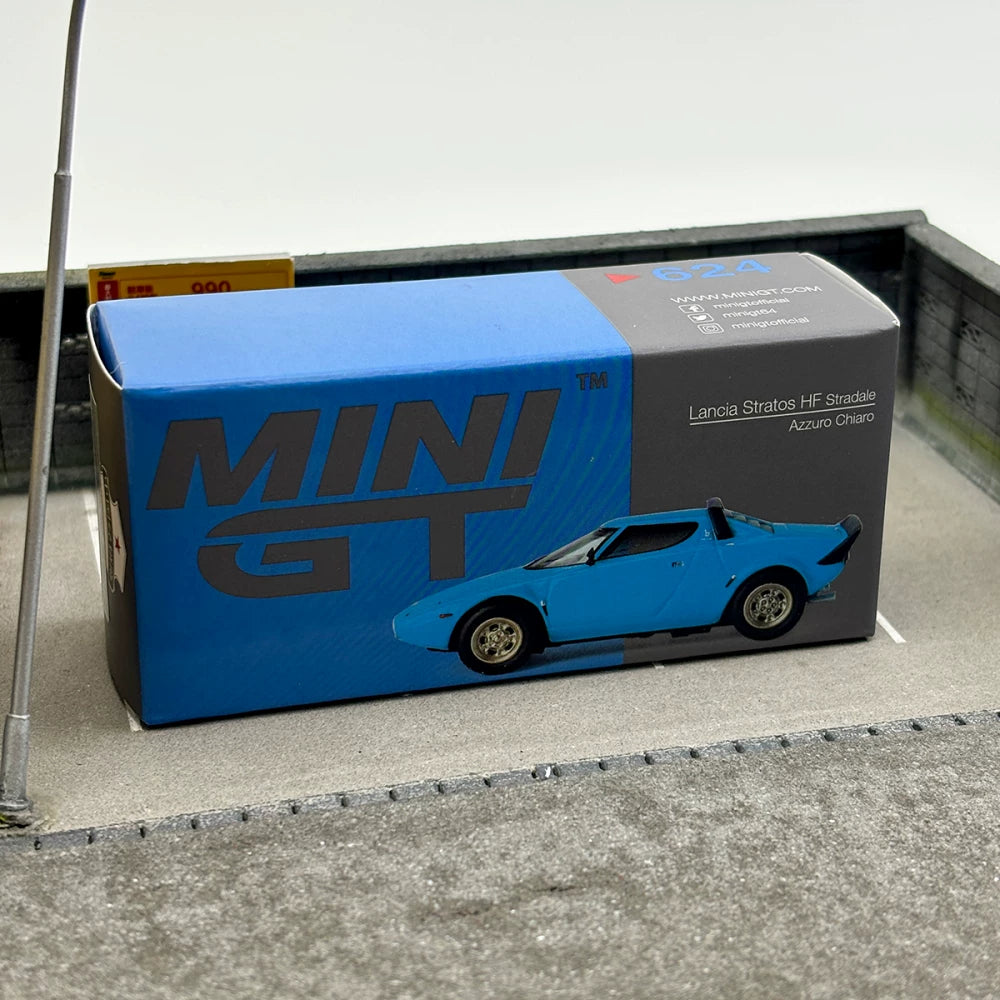 MINI GT 1:64 Lancia Delta HF Integrale Blue (#624)