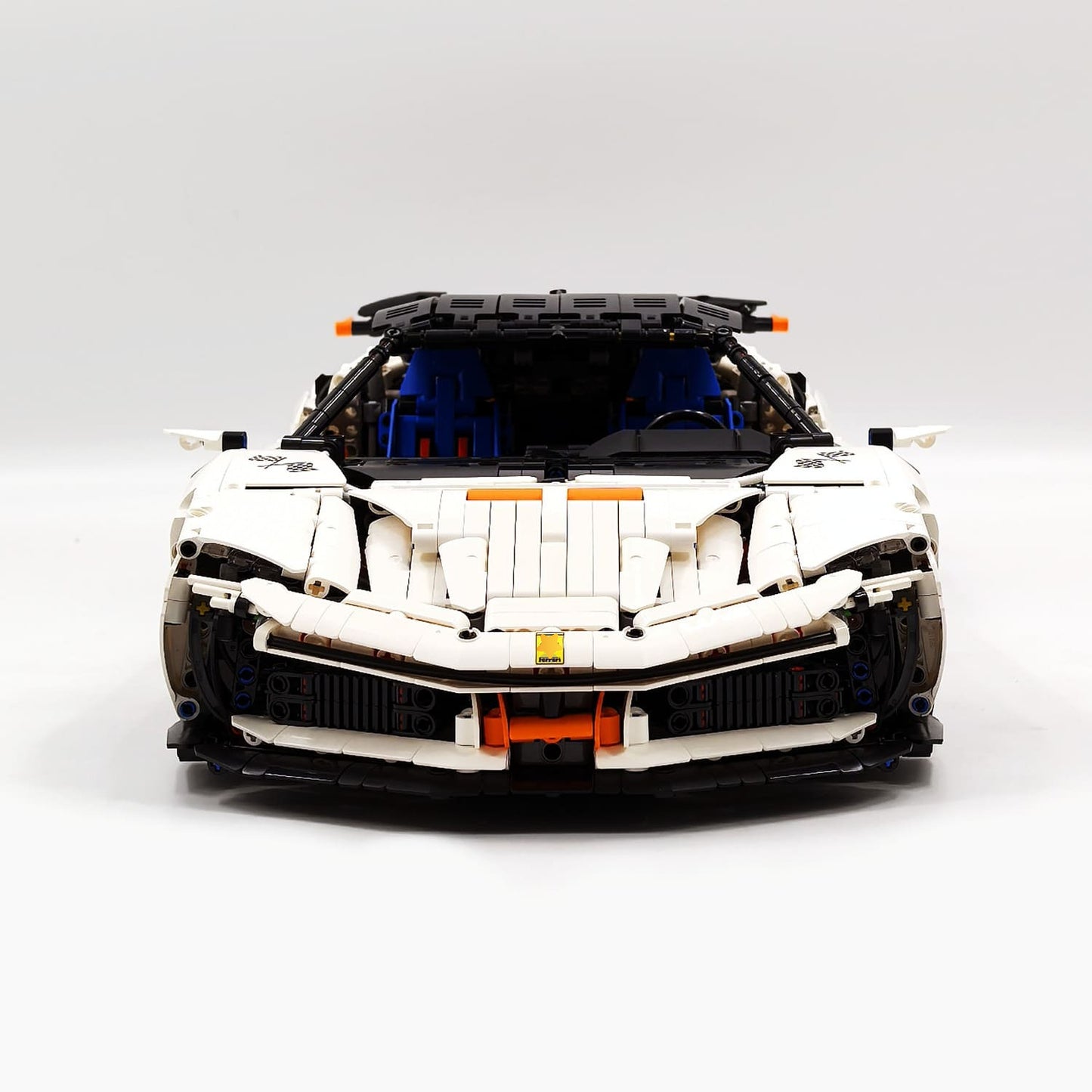 The "White Goddess" SF90 XX Stradale - 1:8 Scale 4100pcs+ V8 Hybrid Track-Spec Series by MOC Works Studio