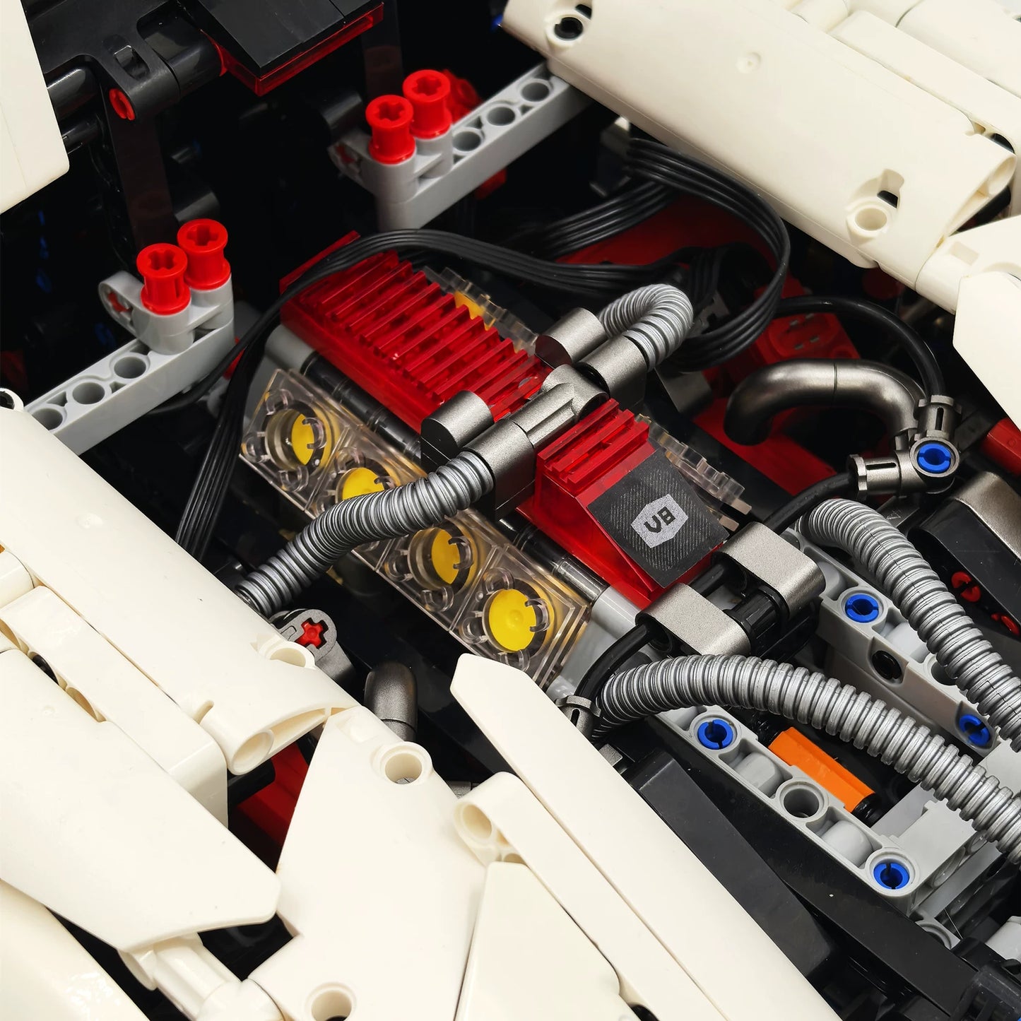 The "P1" 1:8 Masterpiece Hypercar - V8 Twin-Turbo Hybrid Tech Racing Series by MOC Works Studio