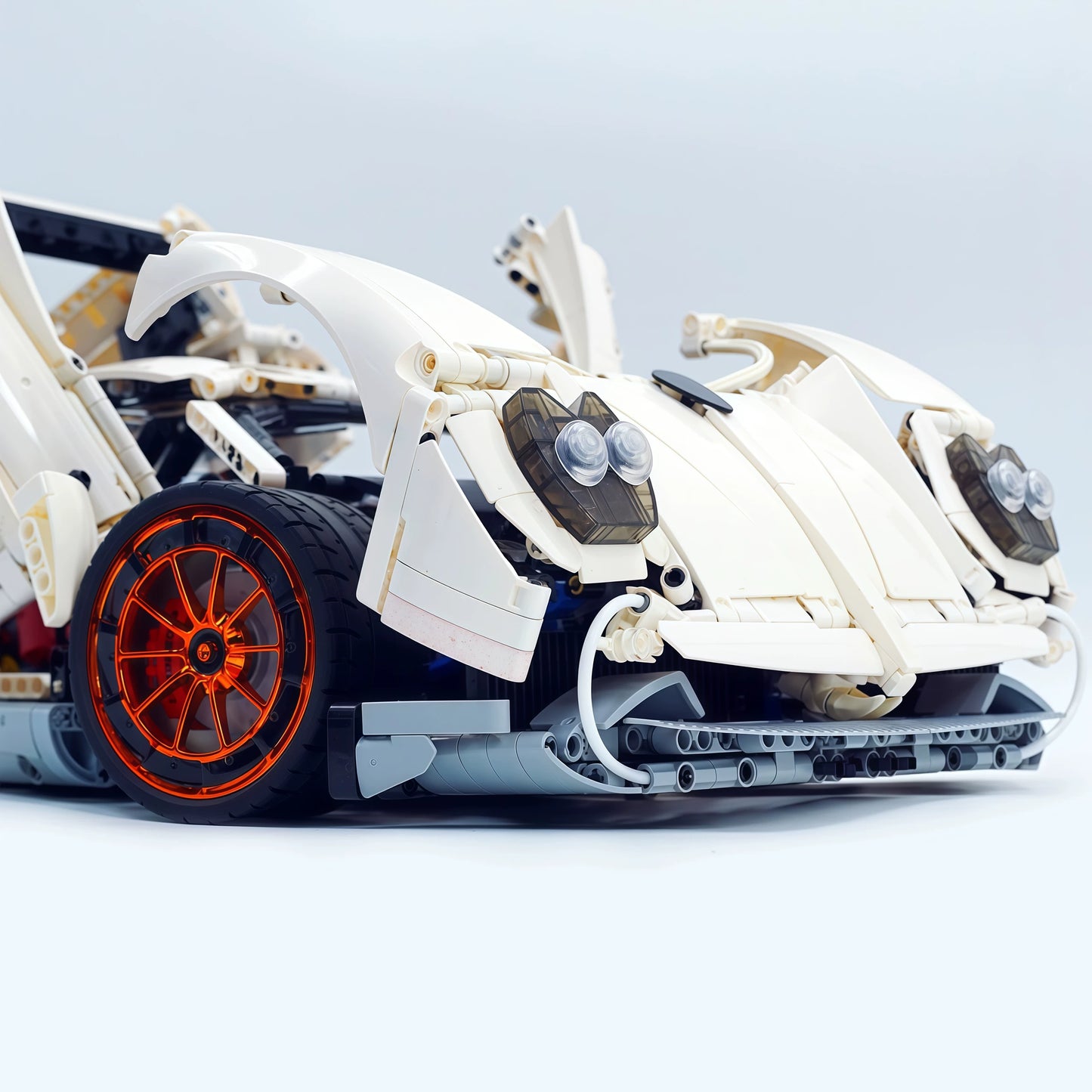 The "Utopia" Kinetic Art - 864HP V12 Twin-Turbo Pure Mechanical Series by MOC Works Studio