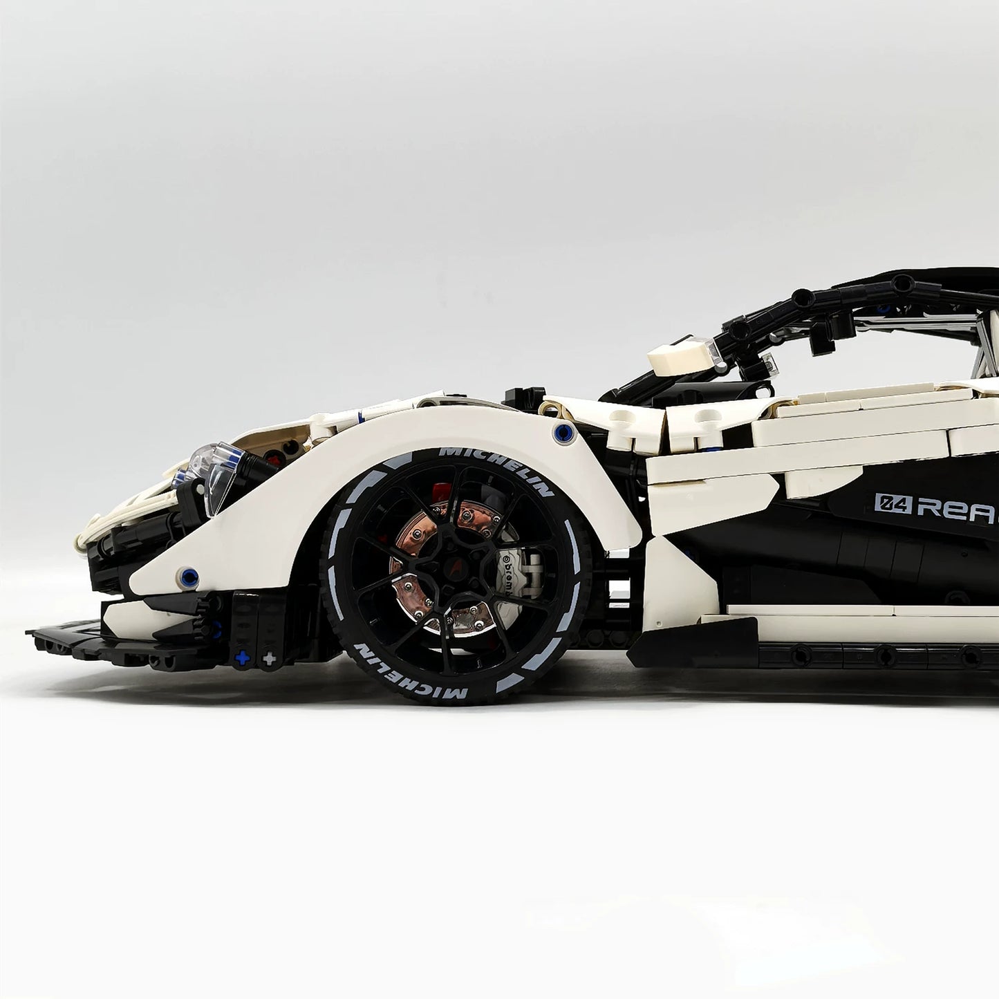 The "P1" 1:8 Masterpiece Hypercar - V8 Twin-Turbo Hybrid Tech Racing Series by MOC Works Studio