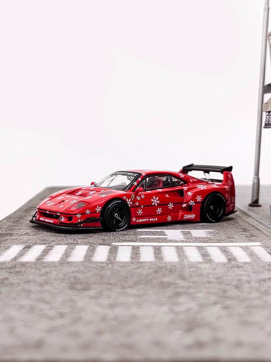 INNO64 1:64 Ferrari F40 LBWK Liberty Walk 2023 Christmas Edition
