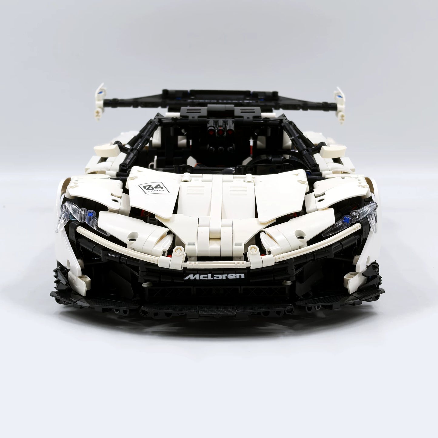 The "P1" 1:8 Masterpiece Hypercar - V8 Twin-Turbo Hybrid Tech Racing Series by MOC Works Studio