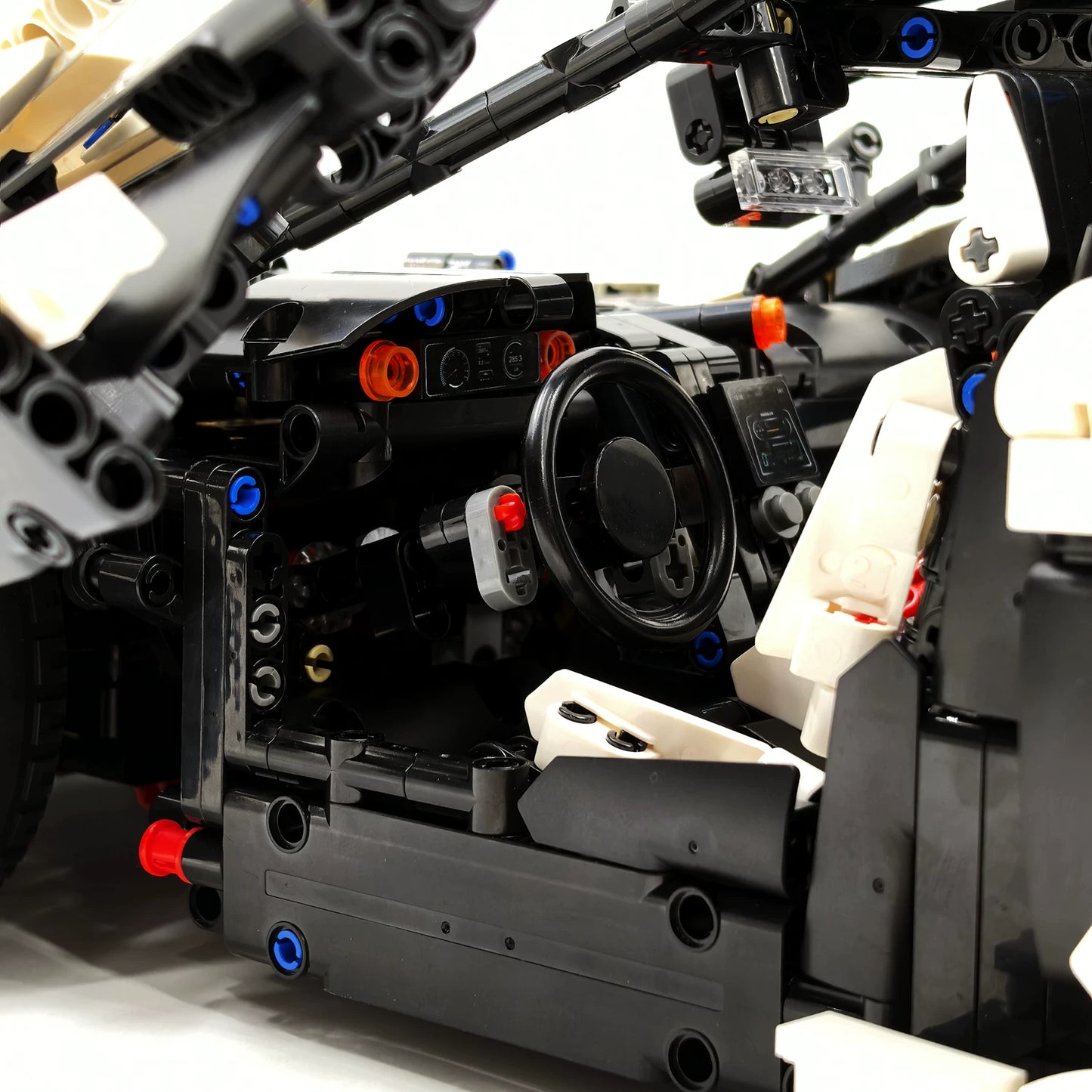 The "P1" 1:8 Masterpiece Hypercar - V8 Twin-Turbo Hybrid Tech Racing Series by MOC Works Studio