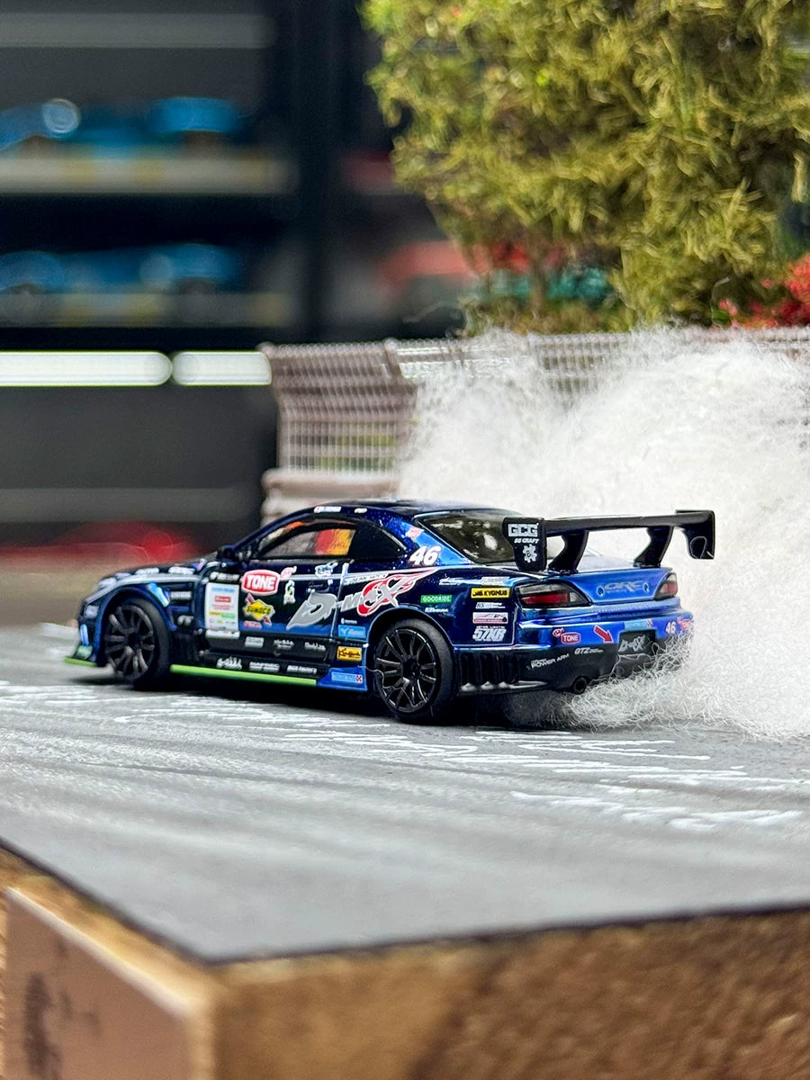 MINI GT 1:64 Nissan Silvia S15 #46 D-MAX Edition (#857)