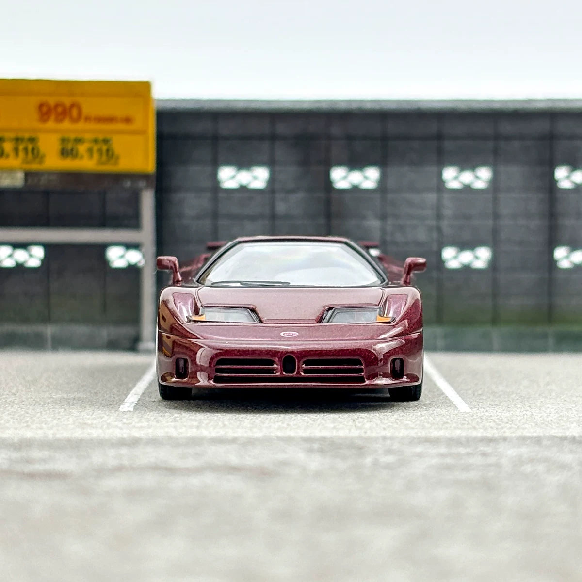 MINI GT 1:64 Bugatti EB110 Super Sport (#806)