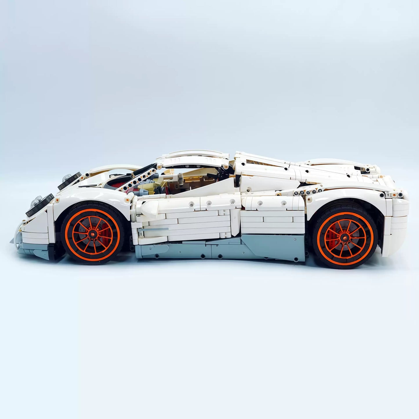 The "Utopia" Kinetic Art - 864HP V12 Twin-Turbo Pure Mechanical Series by MOC Works Studio
