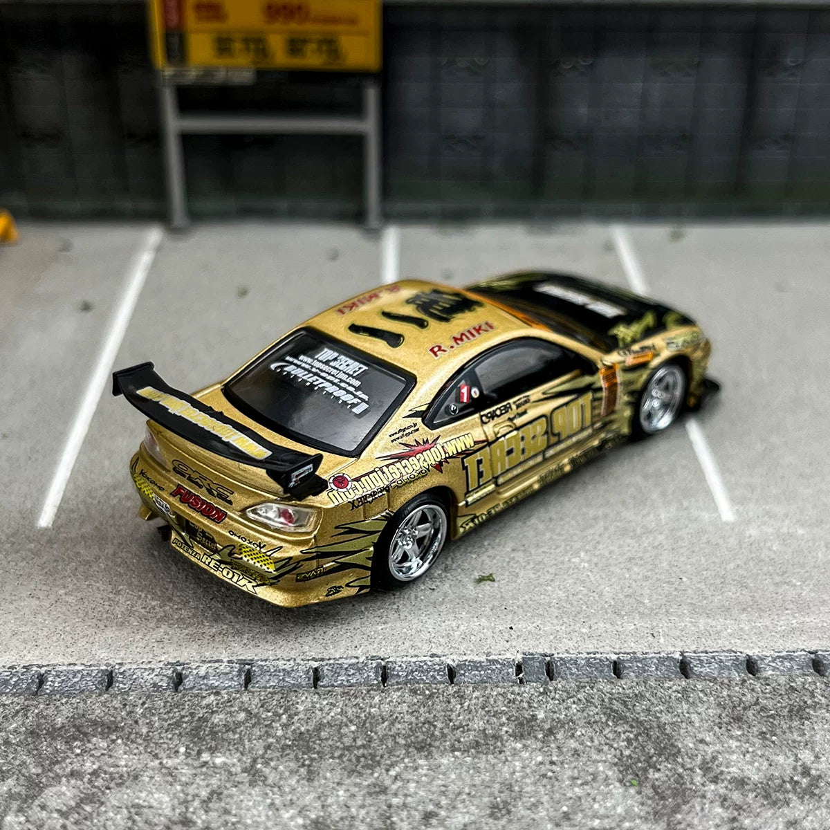 MINI GT 1:64 Nissan S15 Silvia Top Secret D1GP (#714)
