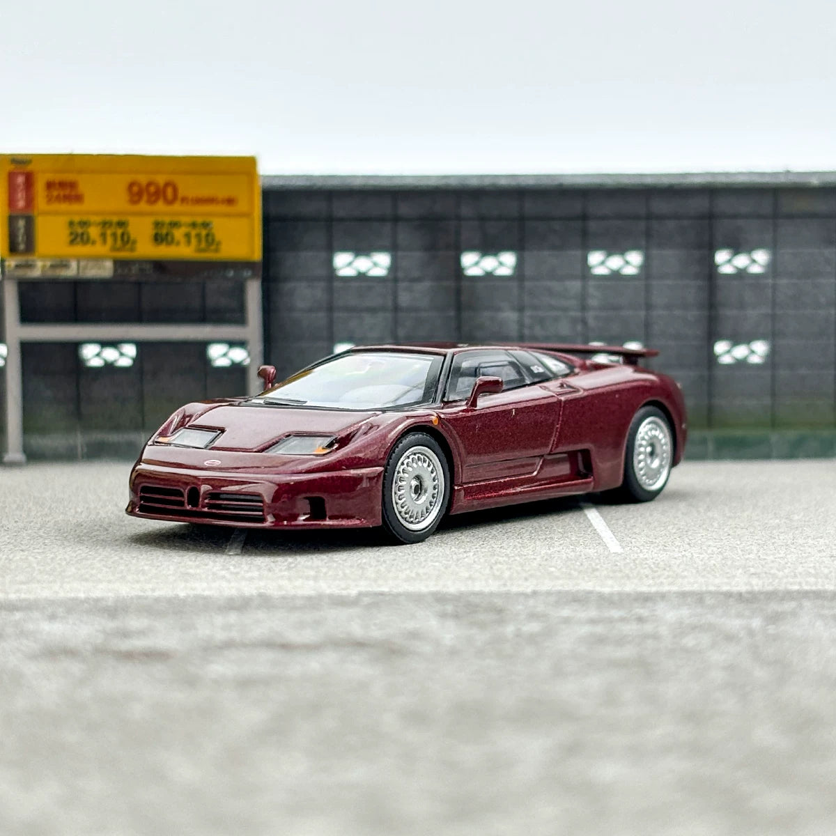 MINI GT 1:64 Bugatti EB110 Super Sport (#806)