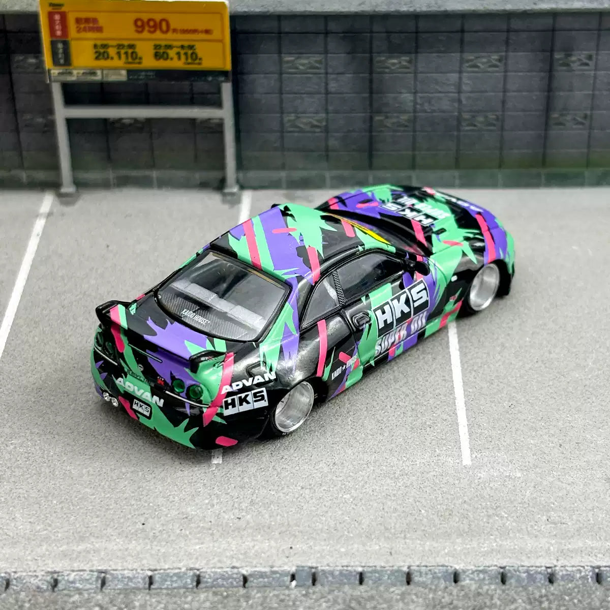 Kaido House x MINI GT 1:64 Nissan GT-R R33 HKS (#129)