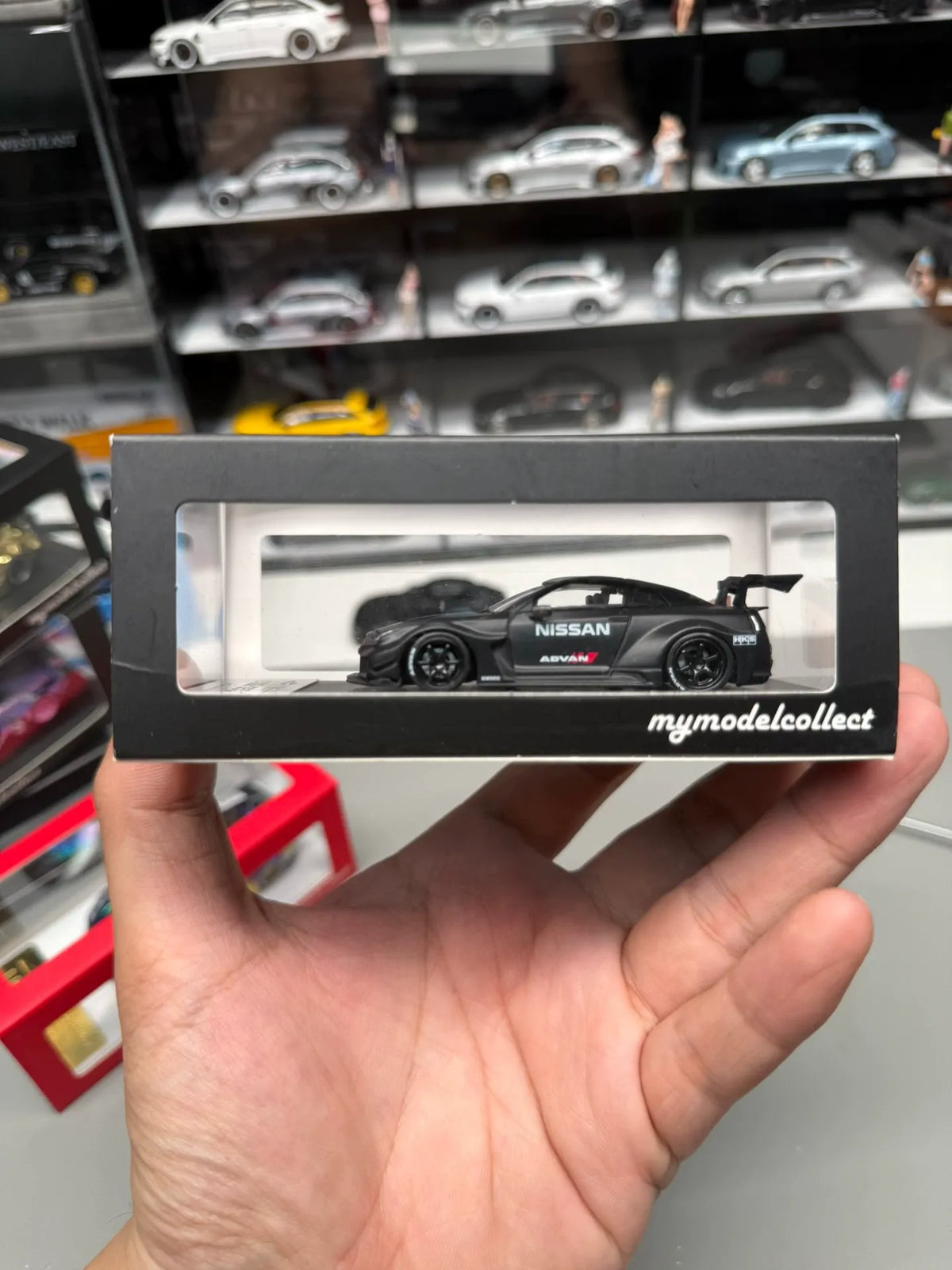 Nissan GT-R 35GT-RR LBWK limited edition diecast packaging