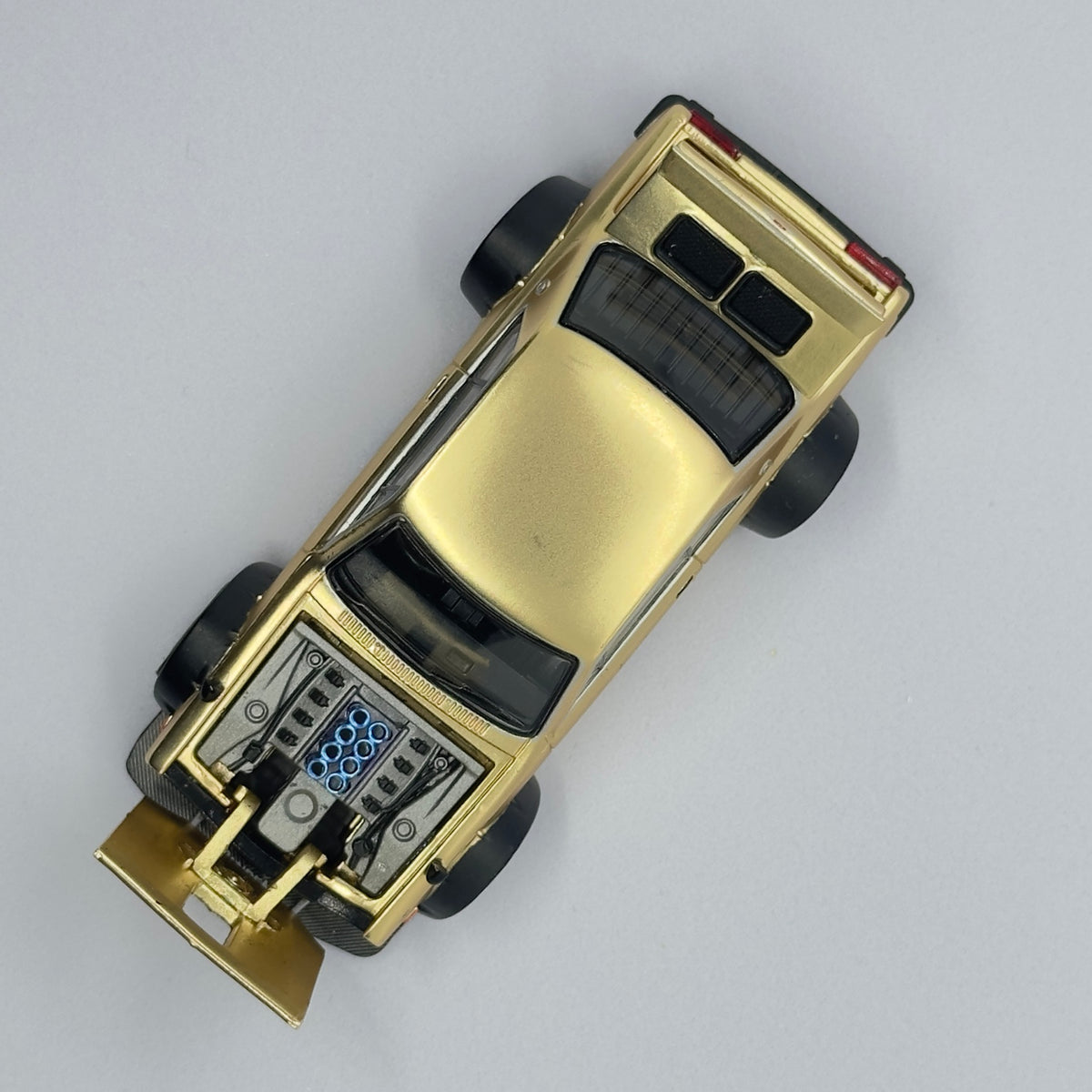 POP RACE PP64-248 Skyline GT-R V8 Drift Hakosuka gold 1:64 diecast top view with open hood