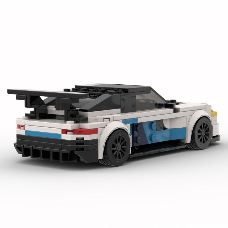 Juara Daya Tahan "M8 GTE" - Siri Perlumbaan V8 Biturbo oleh MOC Works Studio
