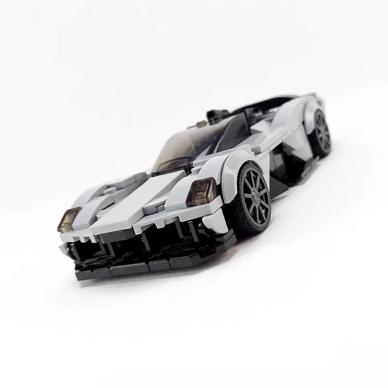 Dewa Aerodinamik "Valkyrie" - Hypercar V12 1:14 oleh MOC Works Studio