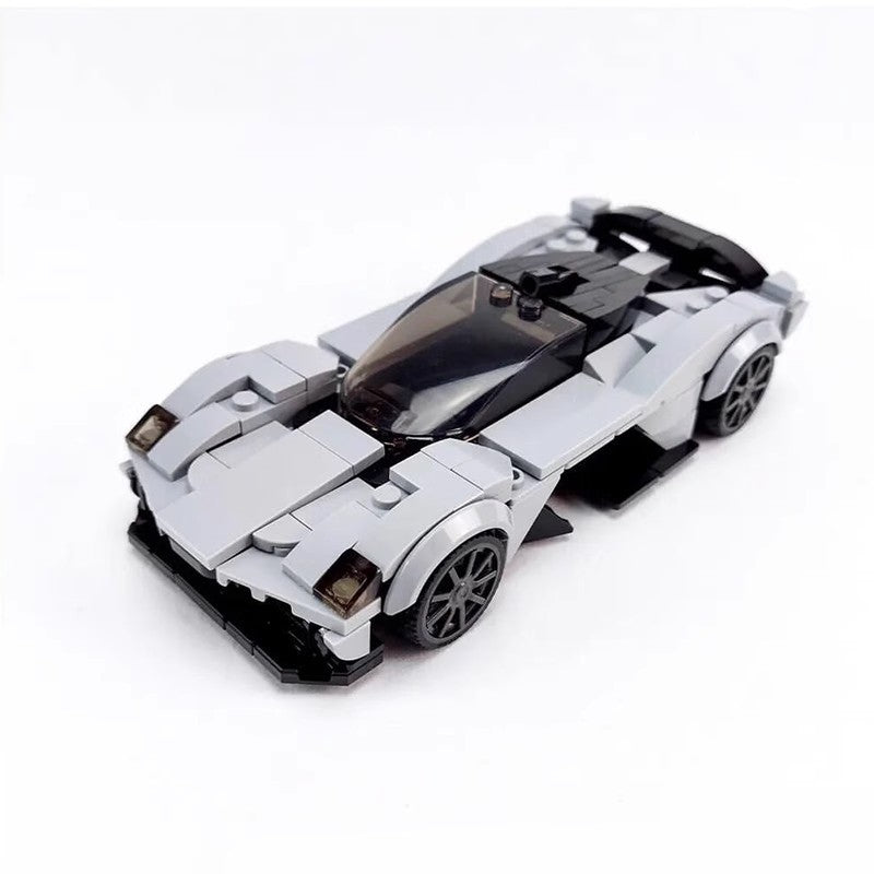 Dewa Aerodinamik "Valkyrie" - Hypercar V12 1:14 oleh MOC Works Studio