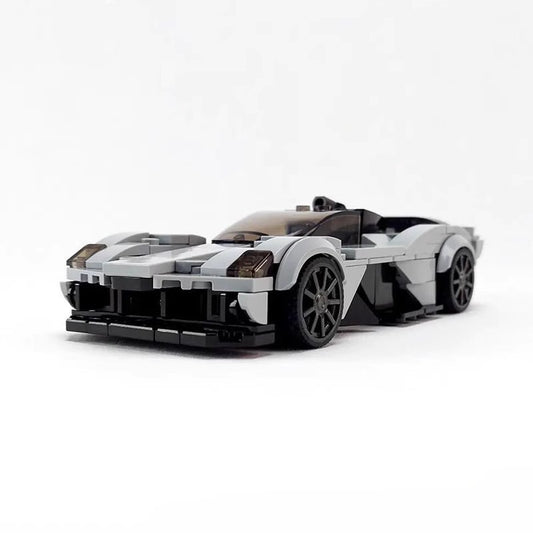 Dewa Aerodinamik "Valkyrie" - Hypercar V12 1:14 oleh MOC Works Studio