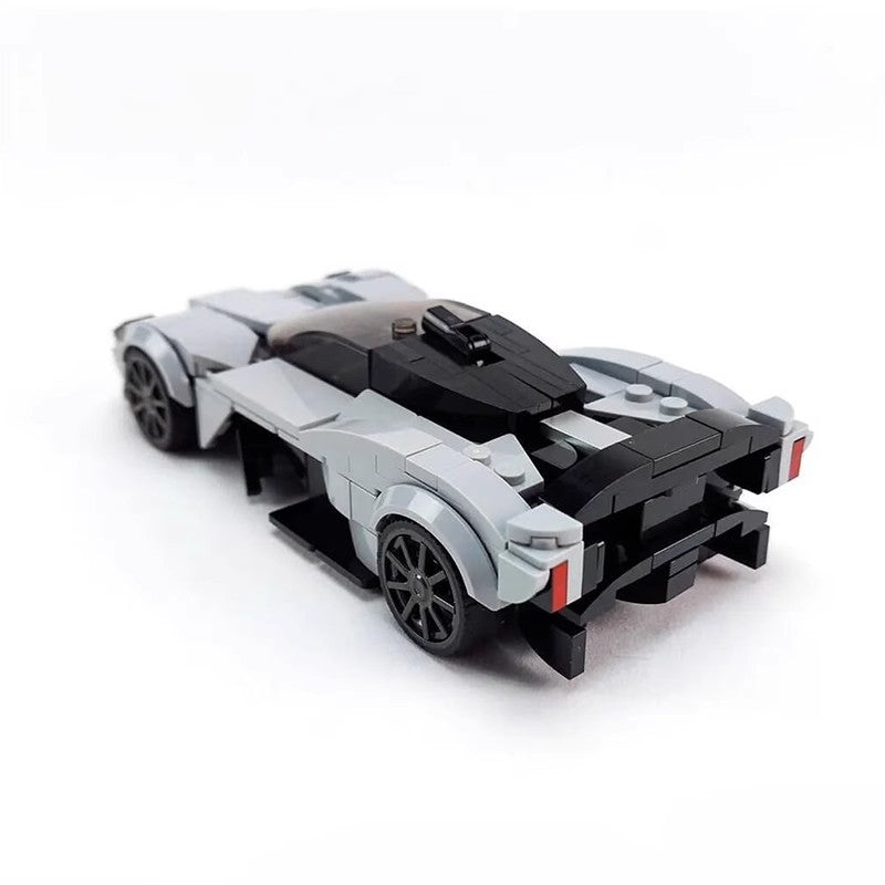 Dewa Aerodinamik "Valkyrie" - Hypercar V12 1:14 oleh MOC Works Studio