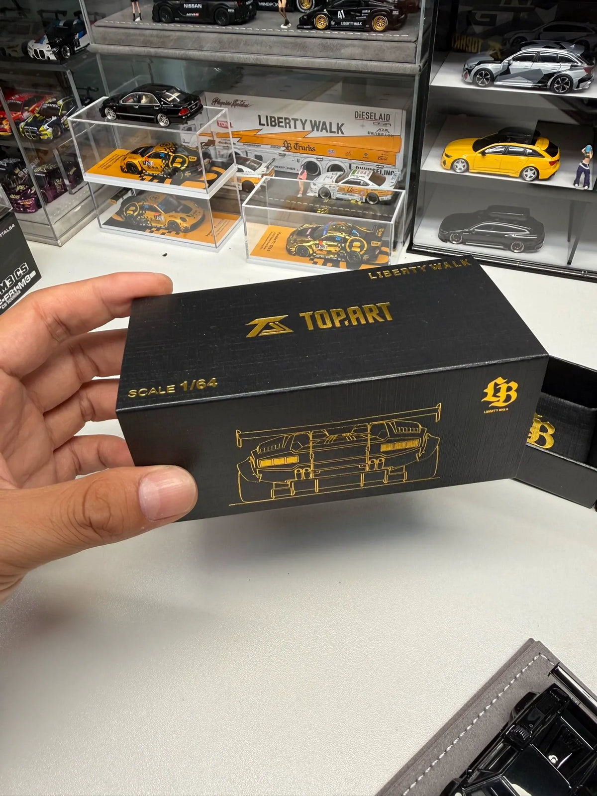 TOPART x Liberty Walk LB Works Lamborghini Countach black 1:64 diecast packaging